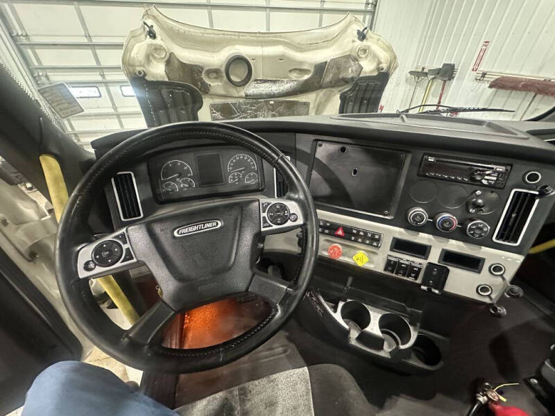 2020 Freightliner Cascadia