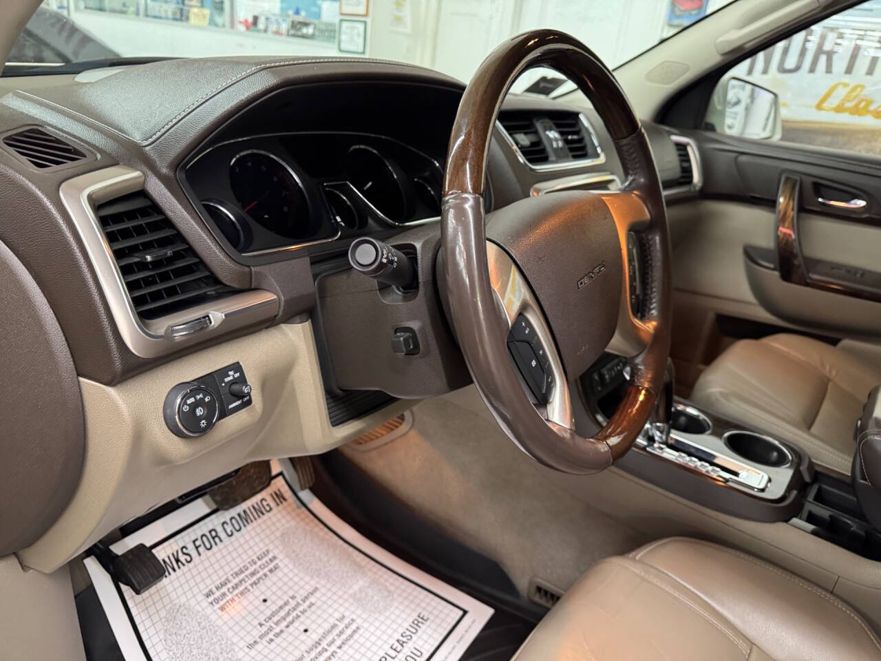 2014 GMC Acadia 29
