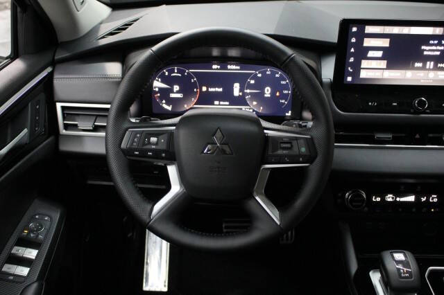 2025 Mitsubishi Outlander SEL