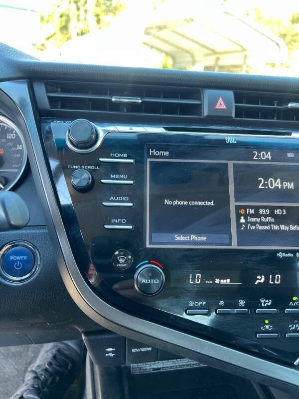 2018 Toyota Camry Hybrid XLE