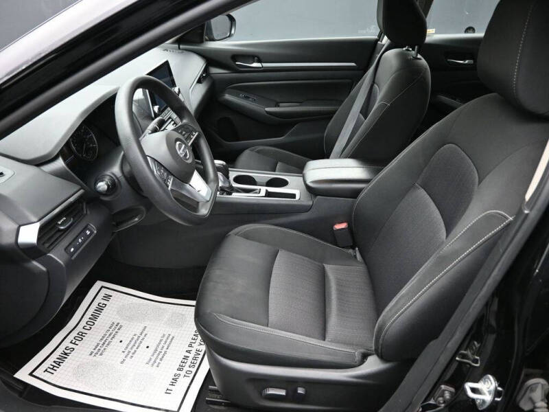 2022 Nissan Altima 2.5 SV