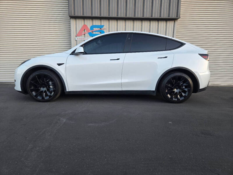 2024 Tesla Model Y Long Range