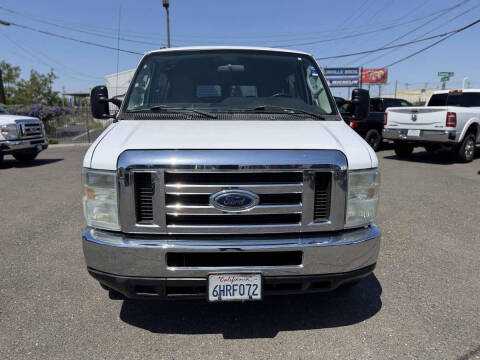 2009 Ford E-Series E-350 SD XLT