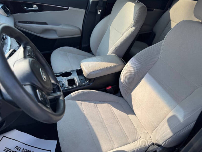 2016 Kia Sorento L