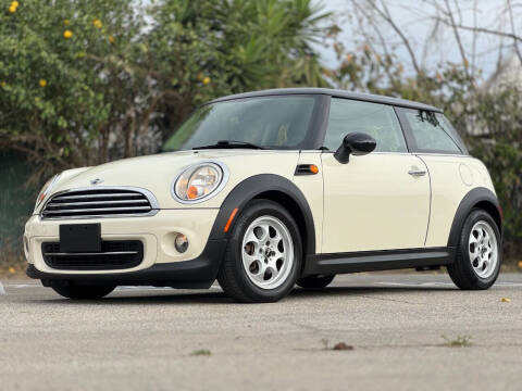 2013 MINI Hardtop for sale at New City Auto - Retail Inventory in South El Monte CA
