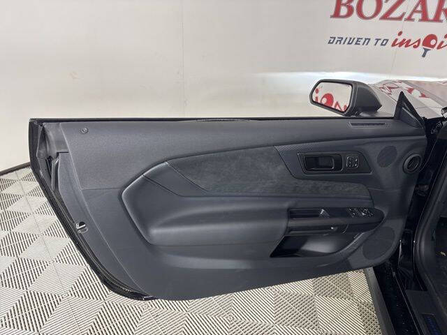 2025 Ford Mustang Dark Horse