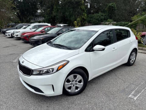 2017 Kia Forte5 LX