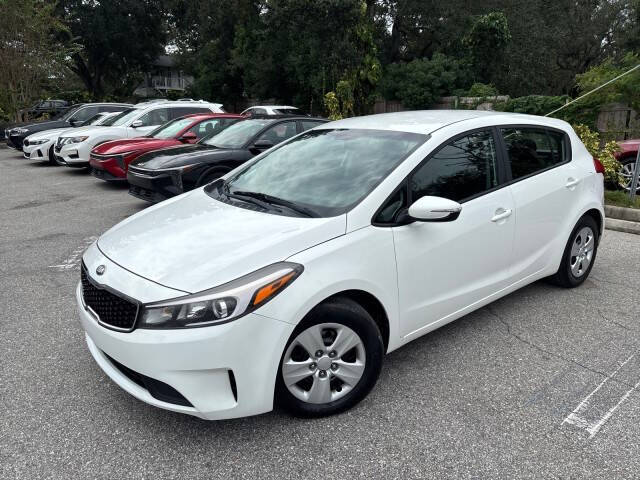 2017 Kia Forte5 LX