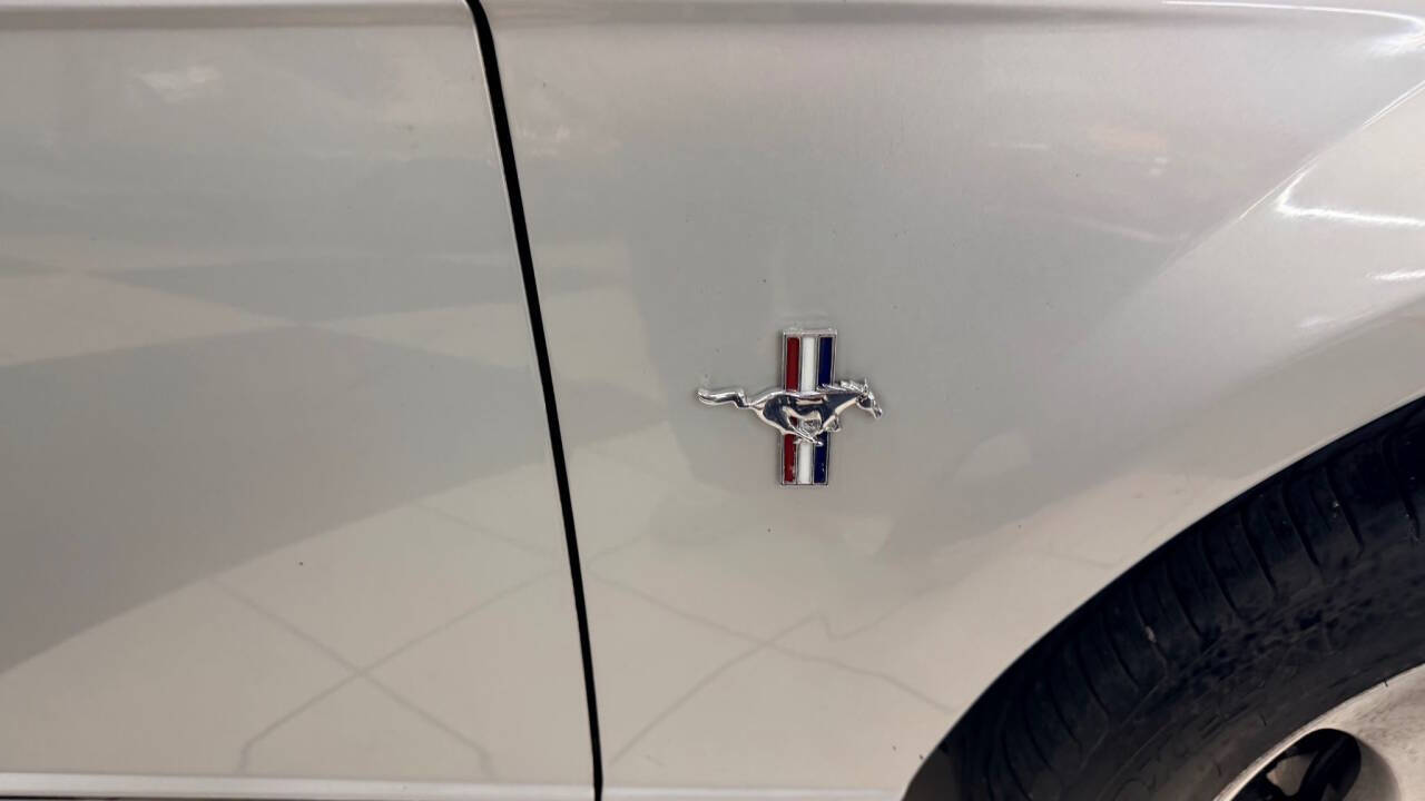 2002 Ford Mustang 23