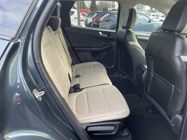 2022 Ford Escape SEL