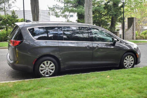 2019 Chrysler Pacifica L