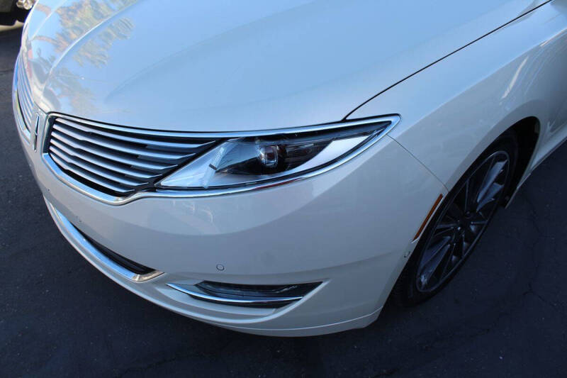 2014 Lincoln MKZ