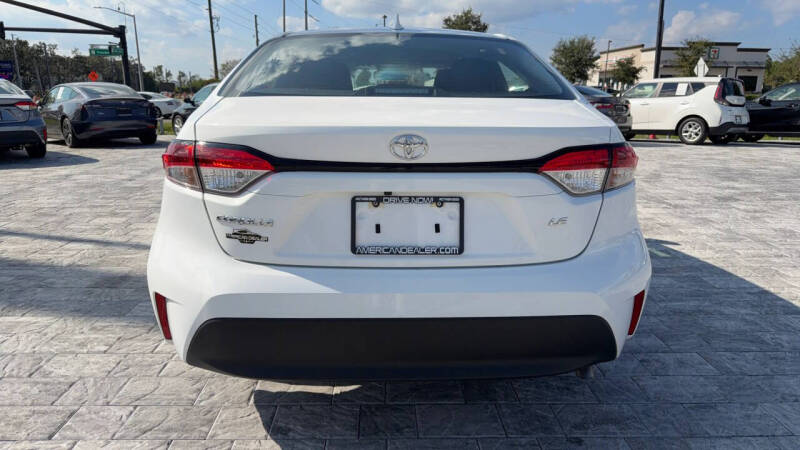 2025 Toyota Corolla LE