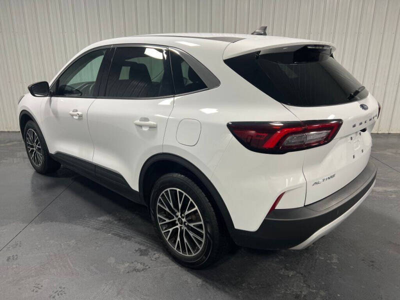 2023 Ford Escape Hybrid Active