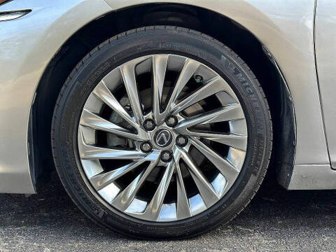 2021 Lexus ES 300h Ultra Luxury