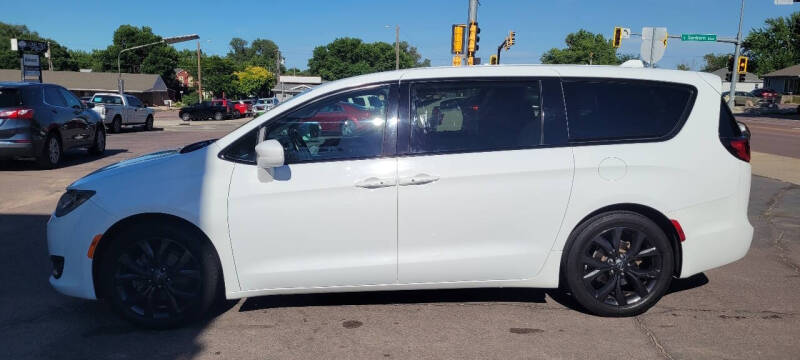 2019 Chrysler Pacifica Touring Plus