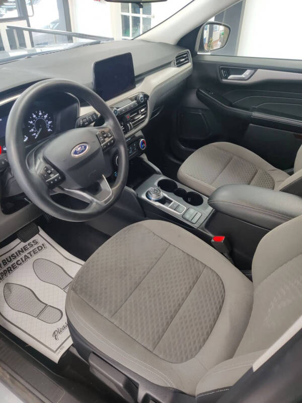 2021 Ford Escape SE