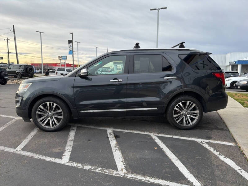 2017 Ford Explorer Platinum