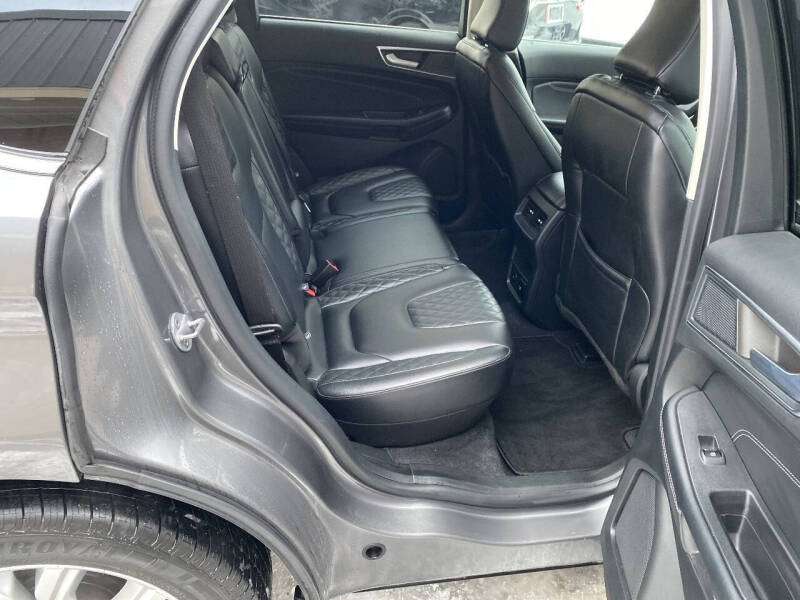 2023 Ford Edge Titanium