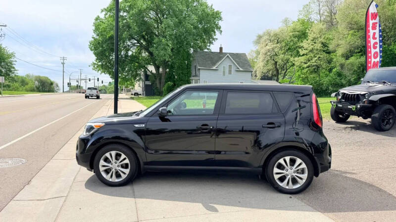 2016 Kia Soul +