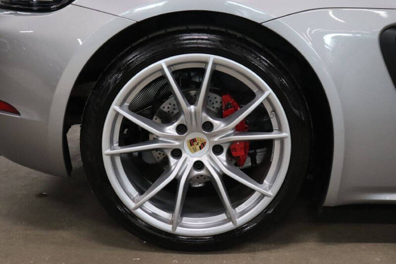 2024 Porsche 718 Boxster S