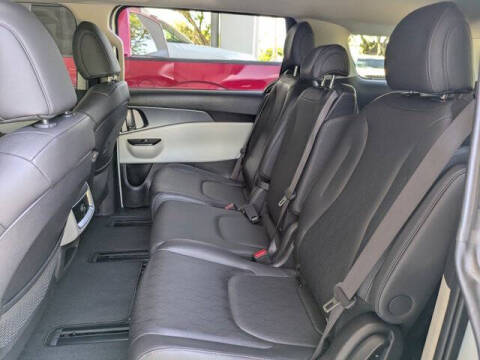 2024 Kia Carnival
