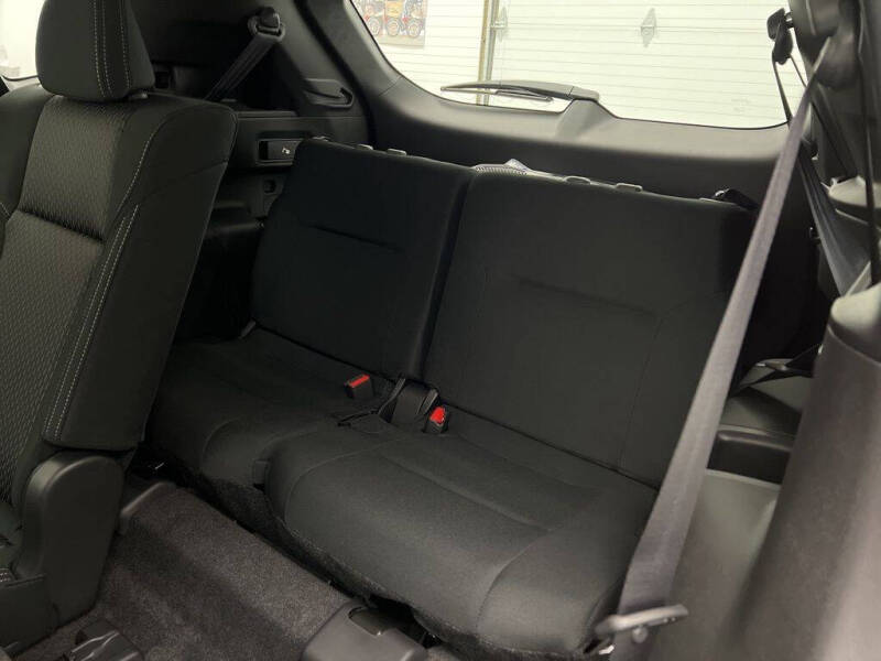 2025 Mitsubishi Outlander ES