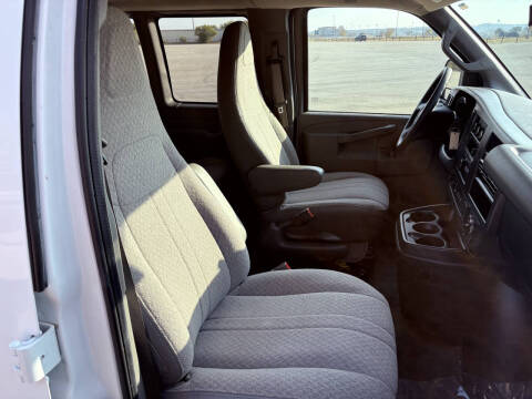 2016 Chevrolet Express LT 3500