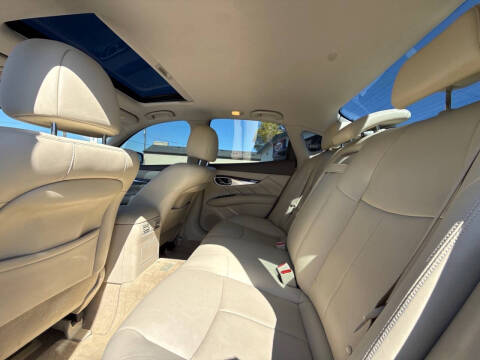 2011 Infiniti M37
