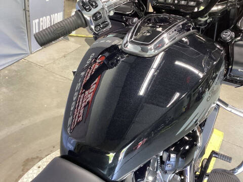 2021 Indian Challenger Limited Thund