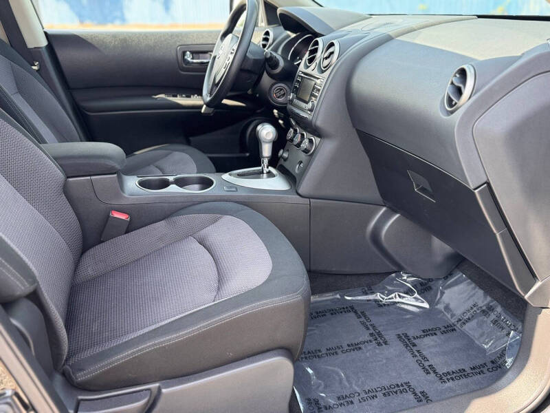 2013 Nissan Rogue SV