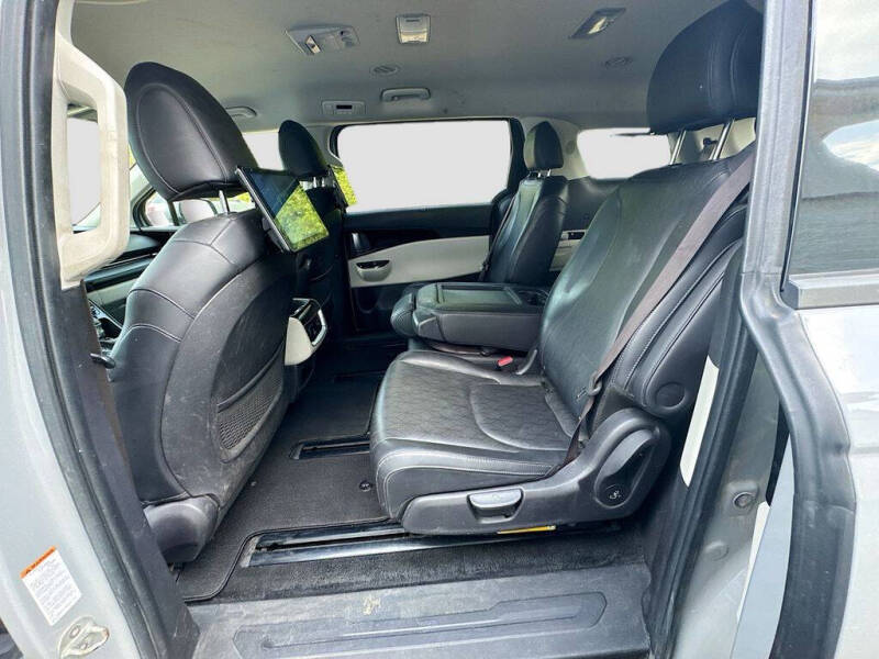 2022 Kia Carnival SX