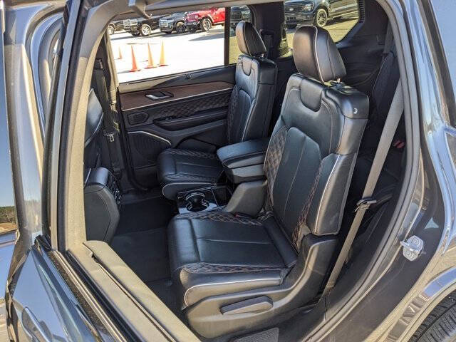 2022 Jeep Grand Cherokee L Summit