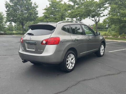 2013 Nissan Rogue SV w/SL Package