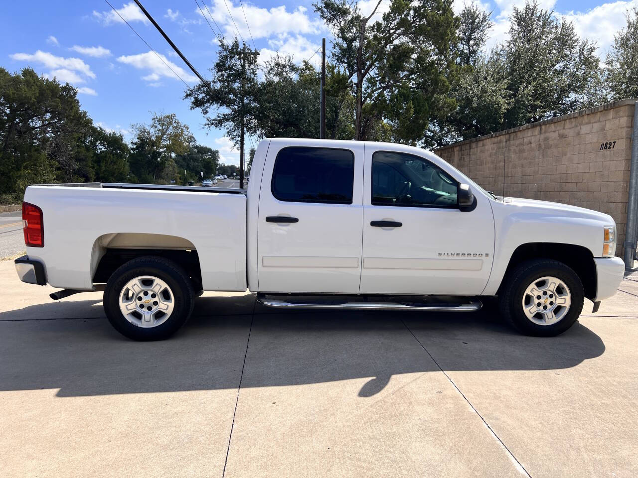 Used Car 2008 Chevrolet Silverado 1500  Lt1 2wd 4dr Crew Cab 5.8 Ft. Sb For Sale Under $12,000 In Austin, Texas