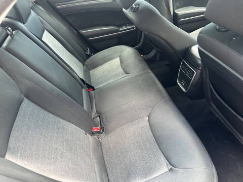 2019 Chrysler 300 Touring