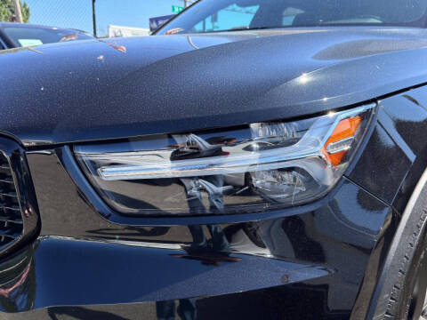 2021 Volvo XC40 T5 R-Design