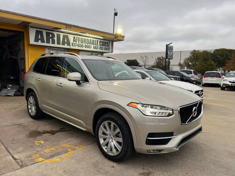 2016 Volvo XC90 T6 Momentum