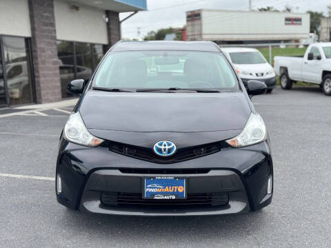 2017 Toyota Prius v Four