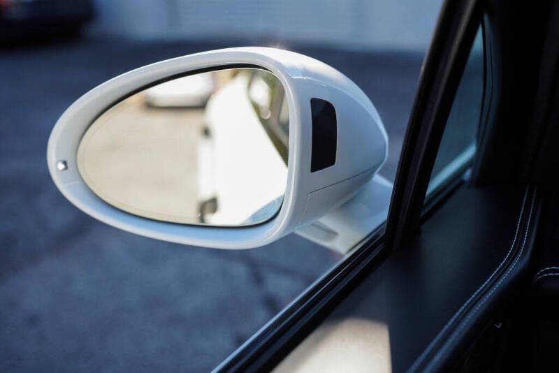 2023 Porsche Macan S