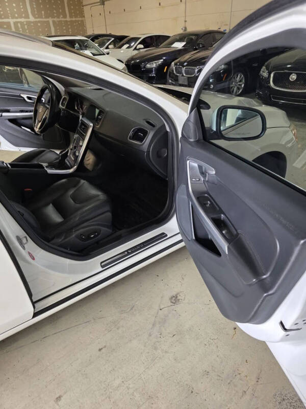 2016 Volvo V60 T5 Drive-E Premier