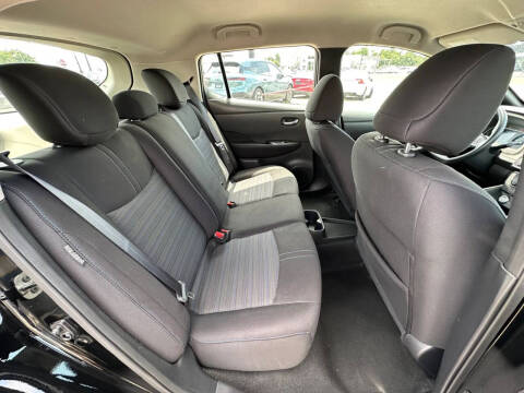 2023 Nissan LEAF S