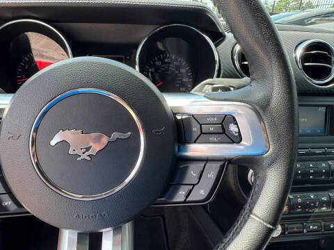 2015 Ford Mustang V6