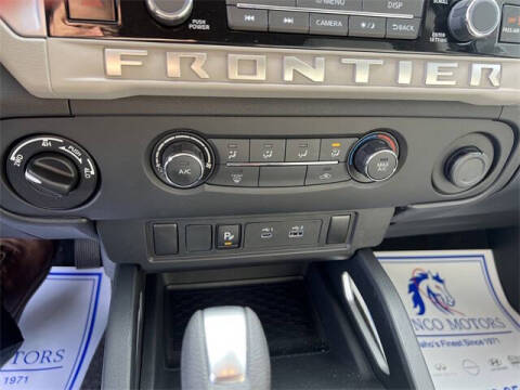 2025 Nissan Frontier SV