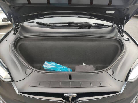 2022 Tesla Model X Plaid