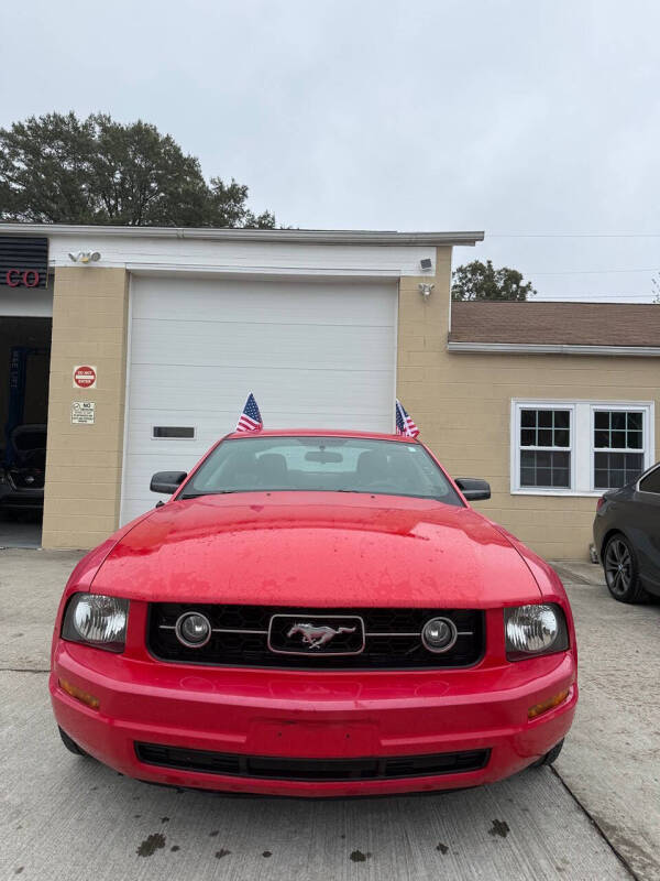 2007 Ford Mustang V6 Deluxe