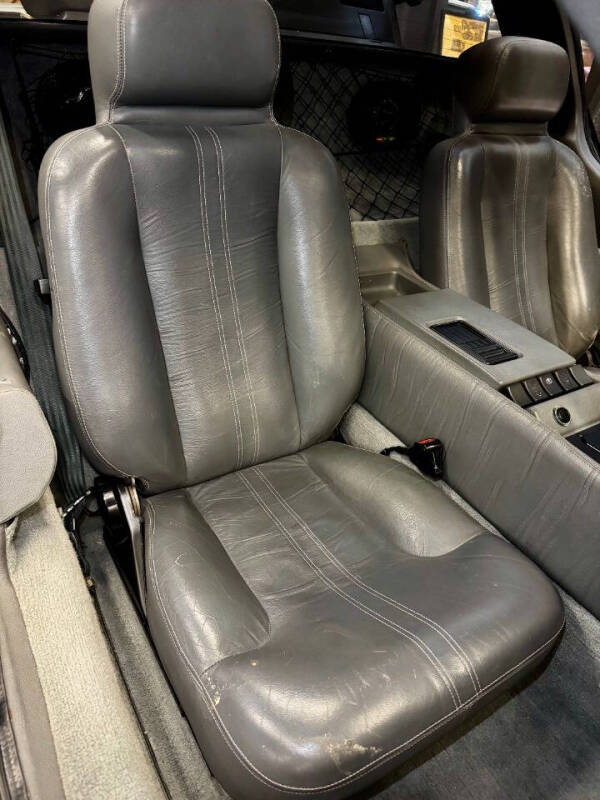 1981 DeLorean DMC-12