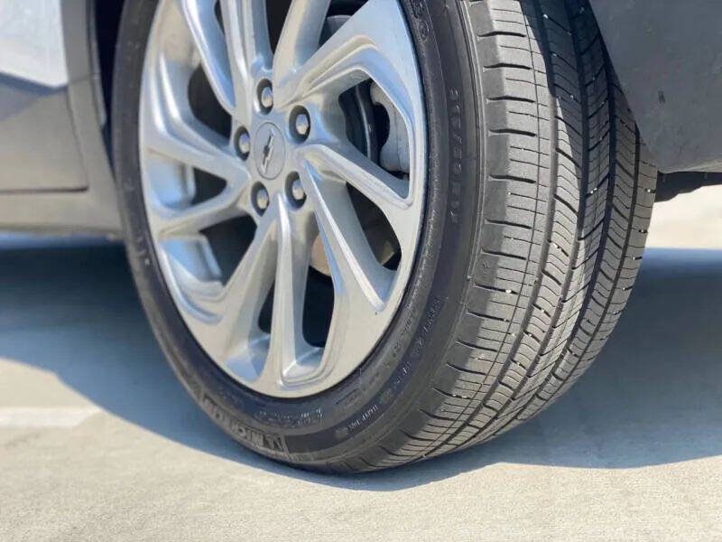 2023 Chevrolet Bolt EUV LT