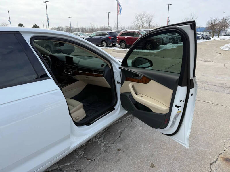 2017 Audi A4 2.0T quattro Premium