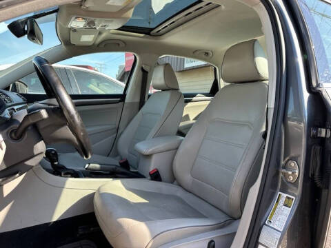 2018 Volkswagen Passat 2.0T SE